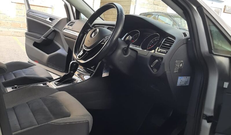 VW Golf Variant full