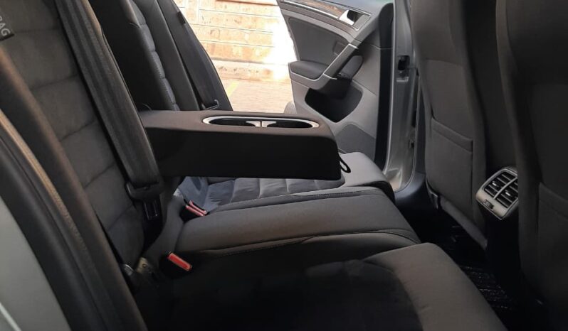 VW Golf Variant full