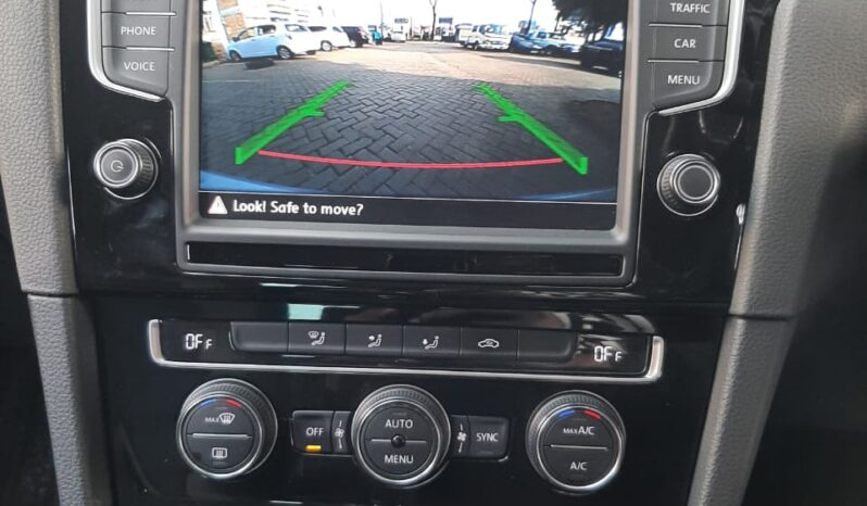 VW Golf Variant full