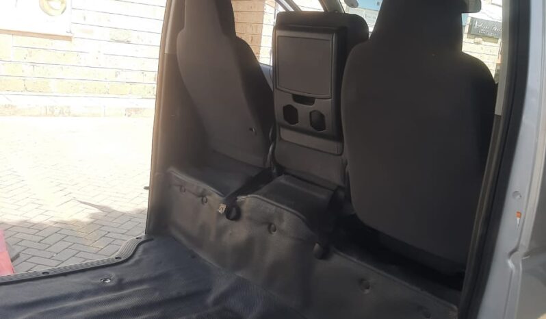 Toyota Hiace 2016 full