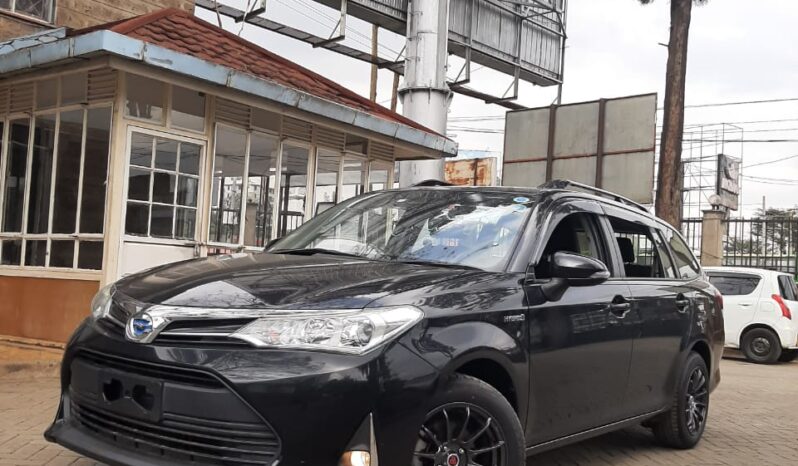 Toyota Fielder Hybrid 2018 full